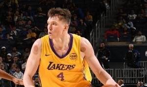 高光的一节！克内克特第三节6中4得9分1板1助