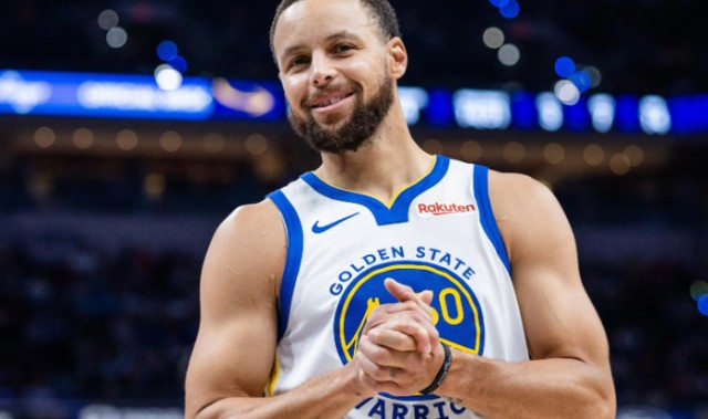 九游体育官网-库里09年选秀仅排第7顺位，当年在他前面6人是谁 成就如何？|NBA|斯蒂芬·库里|控卫|埃文斯|格里芬_新浪体育_新浪新闻