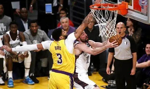 九游体育-【人物】哈姆拉希德·华莱士上任 浓眉哥迎复苏赛季？